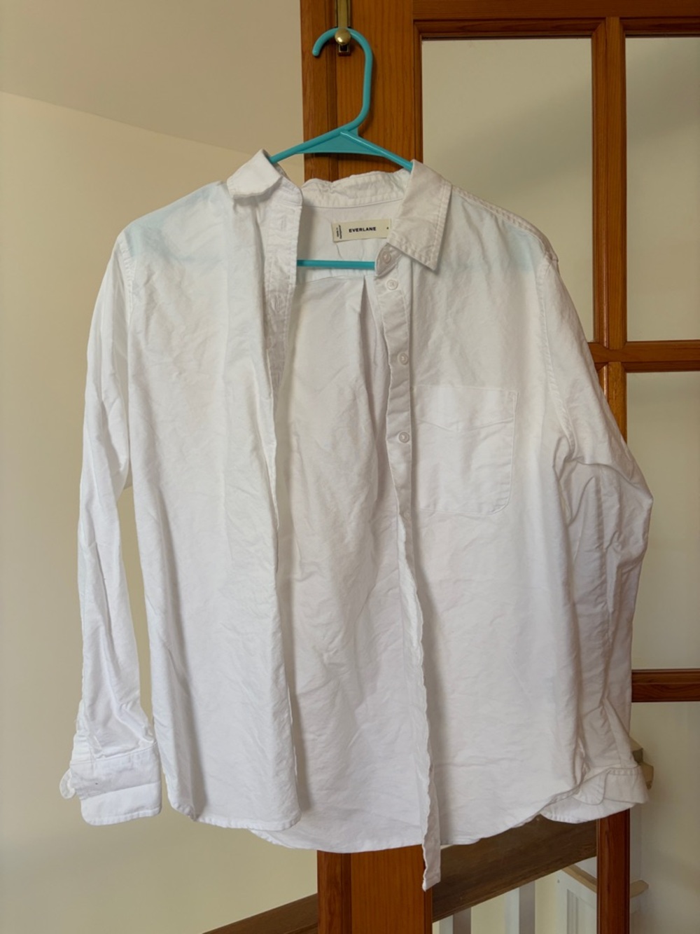 Everlane Women’s White Button-Down Shirt